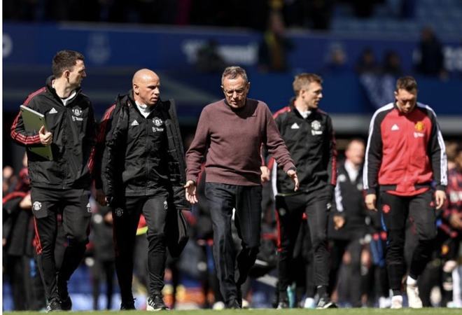 帮助教练组 帮助教练组