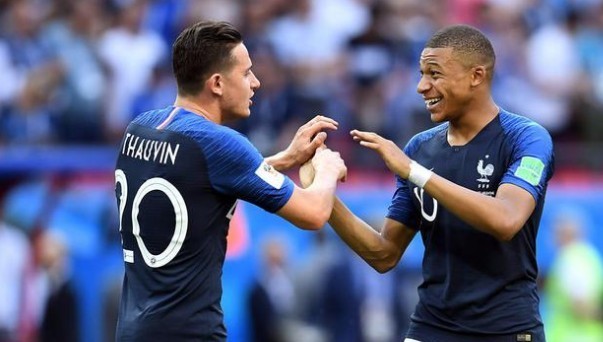 大的俱乐部 大的俱乐部